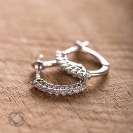 Créole or gris 750 millièmes et diamants